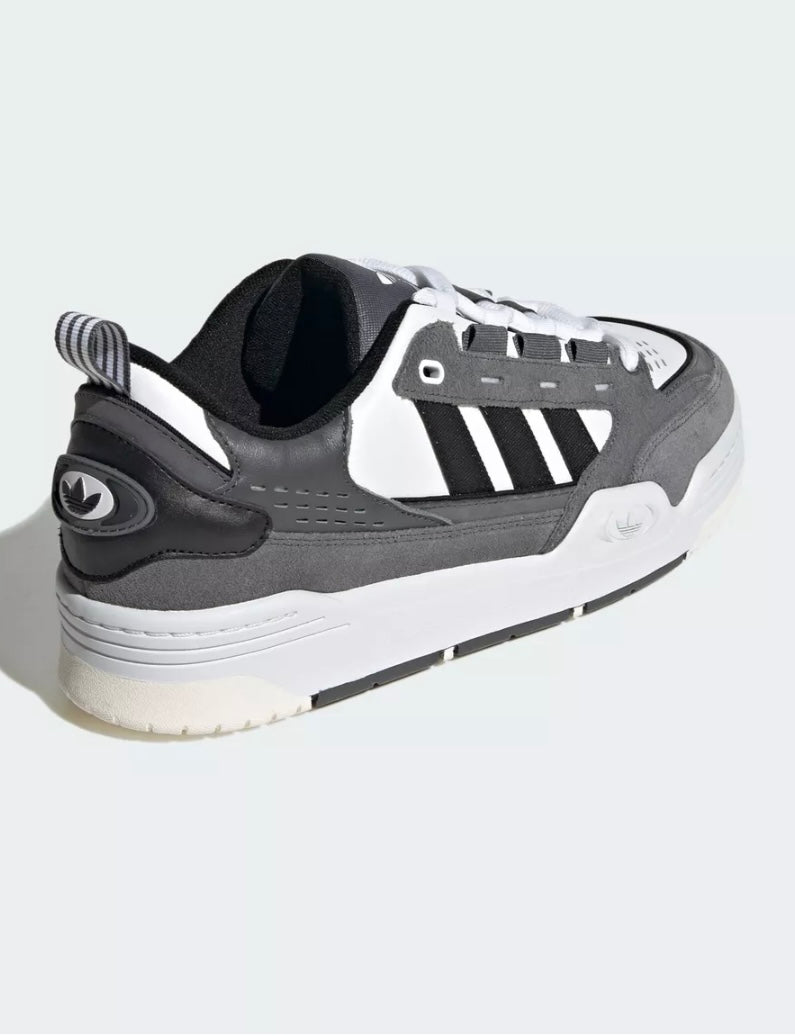 Adidas ad 2000